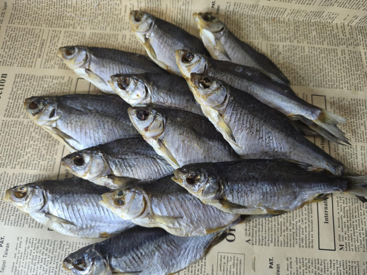 Плотва чищена з ікрою.Остаточна ціна буде після зважування. Ціна не включає 20% обов'язкового пожертвування на Парасольку. Пожертвування потрібно додати під час оформлення замовлення. Дякуємо за вашу підтримку!