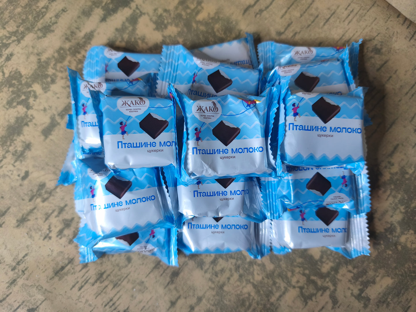 Цукерки Жако Пташине молоко.Ціна за 100г та не включає 20% обов'язкового пожертвування на Парасольку. Пожертвування потрібно додати під час оформлення замовлення. Дякуємо за вашу підтримку!