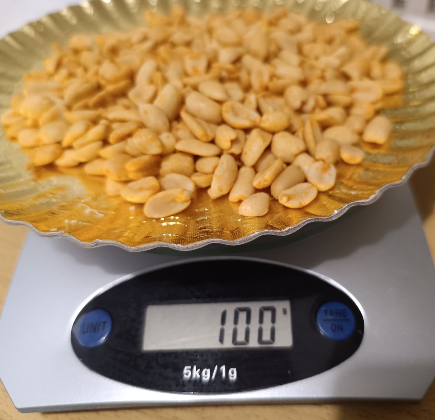 Арахіс смак краб 100г. Ціна не включає 20% обов'язкового пожертвування на Парасольку. Пожертвування потрібно додати під час оформлення замовлення. Дякуємо за вашу підтримку!