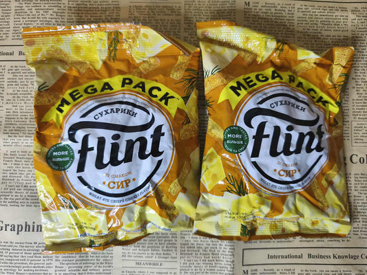 Сухарики пшенично-житні - Flint, зі смаком сир, 100 г Ціна не включає 20% обов'язкового пожертвування на Парасольку. Пожертвування потрібно додати під час оформлення замовлення. Дякуємо за вашу підтримку!