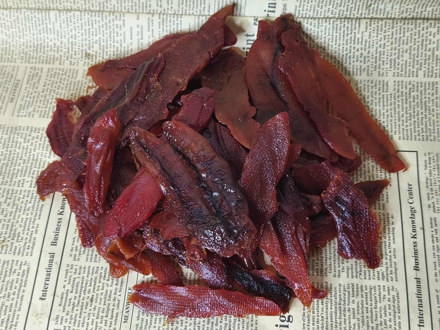 Ікра судака вагова в'ялена. ціна ша 100г.Ціна не включає 20%  обов'язкового пожертвування на Парасольку. Пожертвування потрібно додати під час оформлення замовлення. Дякуємо за вашу підтримку!