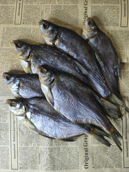 Густера чищена без ікри . 100г. Остаточна ціна буде після зважування.Ціна не включає 20% обов'язкового пожертвування на Парасольку. Пожертвування потрібно додати під час оформлення замовлення. Дякуємо за вашу підтримку