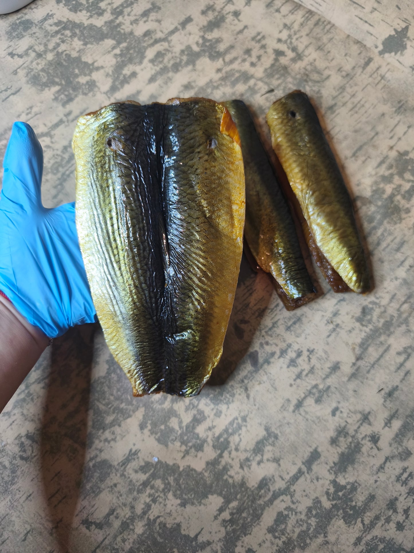 Оселедець х/к .Остаточна ціна буде після зважування.Ціна не включає 20% обов'язкового пожертвування на Парасольку. Пожертвування потрібно додати під час оформлення замовлення. Дякуємо за вашу підтримку!